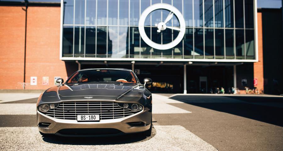  Aston Martin Virage Shooting Brake 2014 года  (фото 9 из 45)